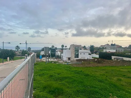 Baugrundstück mit 1.034 m² in Valle Romano, Estepona · 2/11