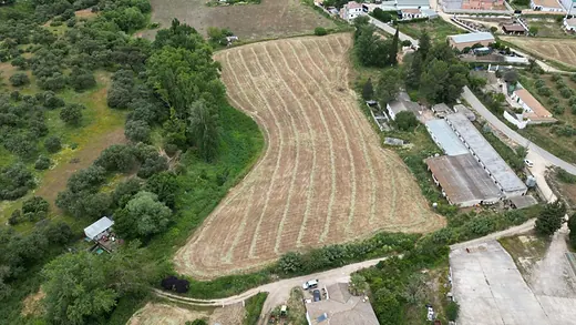 Ländliches Grundstück mit 20.000 m² in Setenil de las Bodegas · 2/16
