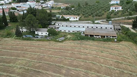 Ländliches Grundstück mit 20.000 m² in Setenil de las Bodegas · 3/16