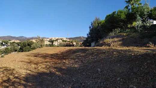 Baugrundstück mit 1.497 m² in Santa María, Marbella · 4/29