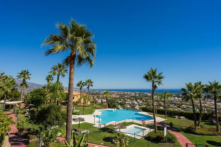 Wohnung mit 3 Schlafzimmern in El Paraíso, Benahavís