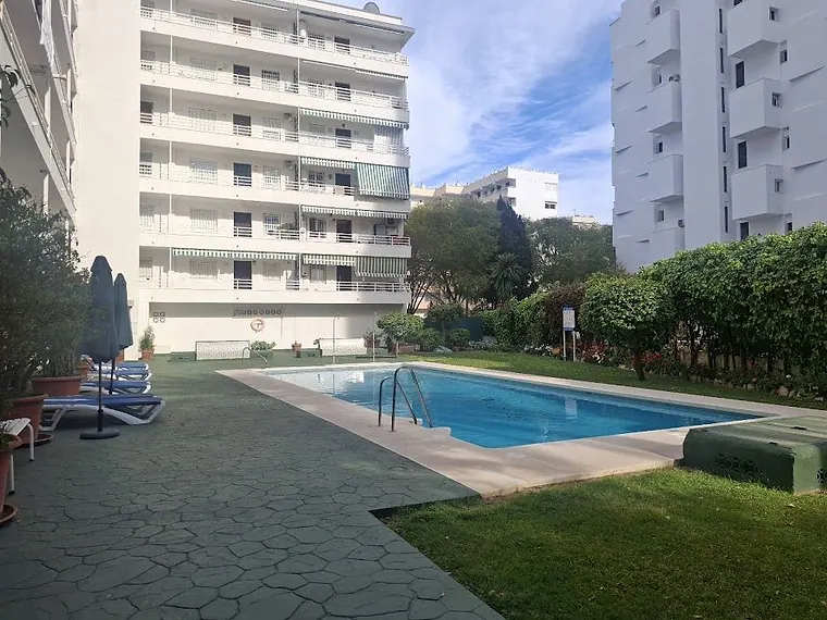 Wohnung mit 3 Schlafzimmern in Playa de la Fontanilla, Marbella