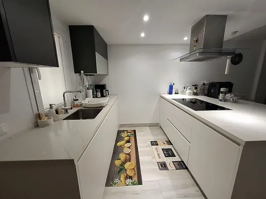 Wohnung mit 3 Schlafzimmern in Playa de la Fontanilla, Marbella · 2/24
