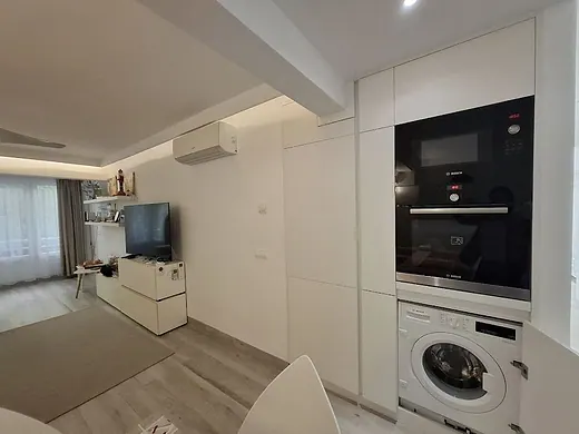 Wohnung mit 3 Schlafzimmern in Playa de la Fontanilla, Marbella · 3/24