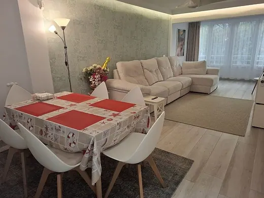 Wohnung mit 3 Schlafzimmern in Playa de la Fontanilla, Marbella · 4/24