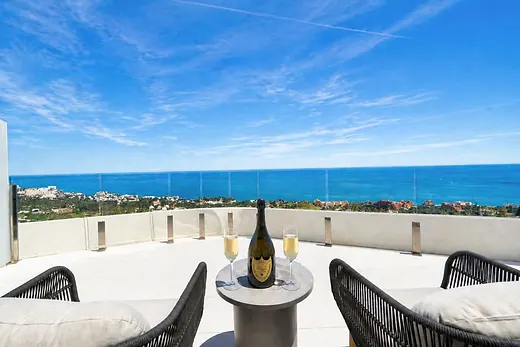 Duplex-Penthouse mit 4 Schlafzimmern in Benalmádena Pueblo, Benalmádena · 3/40