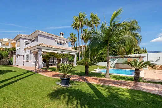Villa with 3 bedrooms in Nueva Atalaya, Estepona · 4/35