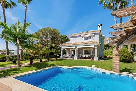 Villa with 3 bedrooms in Nueva Atalaya, Estepona · 5/35
