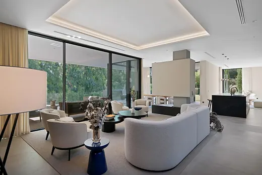Exclusiva Villa Contemporánea con Spa, Jacuzzi en la Azotea y Piscina Infinita en La Cerquilla · 2/40