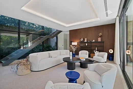 Exclusiva Villa Contemporánea con Spa, Jacuzzi en la Azotea y Piscina Infinita en La Cerquilla · 4/40