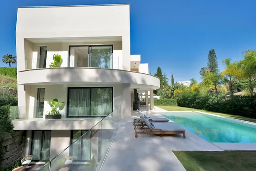 Villa mit 5 Schlafzimmern in Los Naranjos, Marbella · 2/36