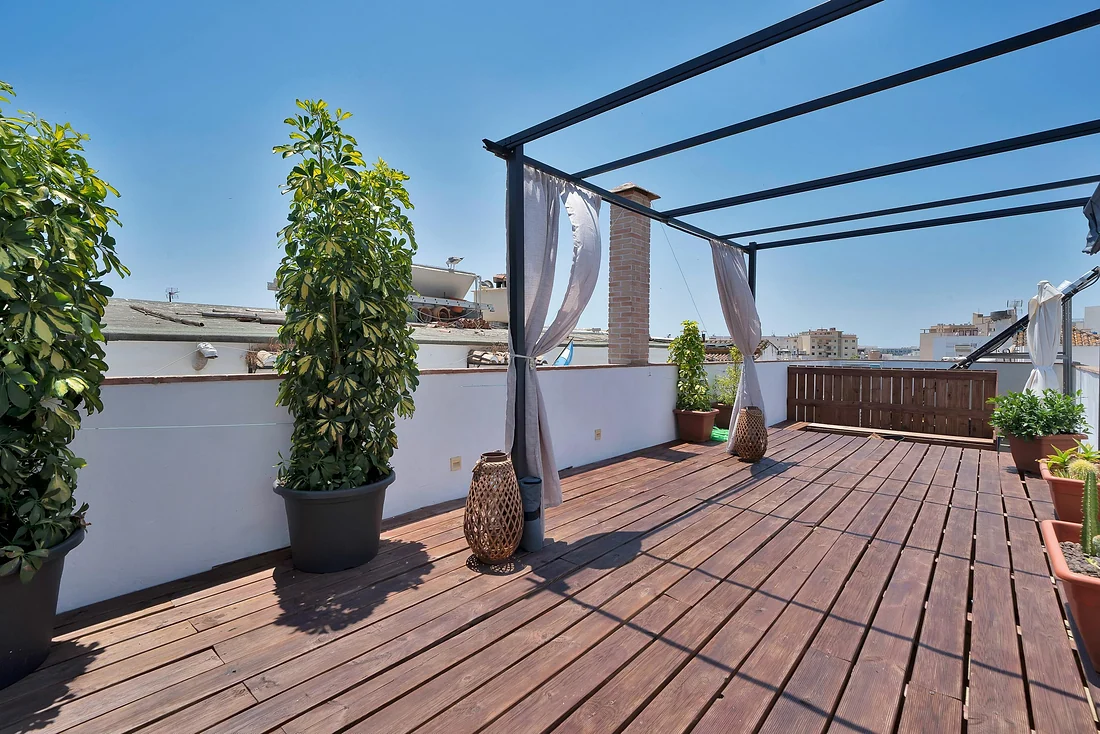 Gebäude mit 4 Schlafzimmern in Marbella