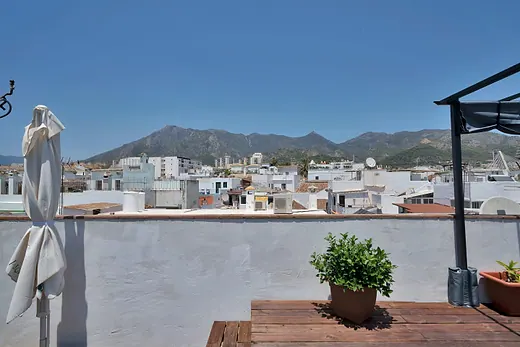 Gebäude mit 4 Schlafzimmern in Marbella · 3/40