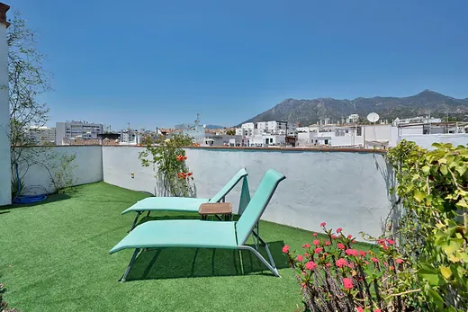Gebäude mit 4 Schlafzimmern in Marbella · 4/40
