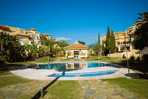 Reihenhaus mit 4 Schlafzimmern in Sotoserena, Estepona · 5/40