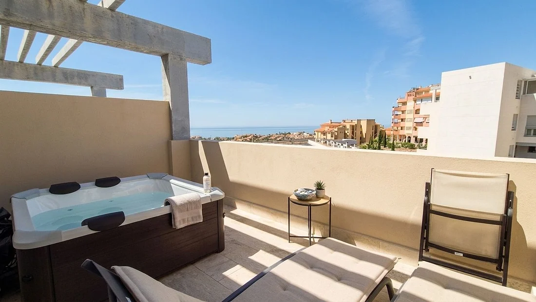 Duplex-Penthouse mit 3 Schlafzimmern in Riviera del Sol, Mijas