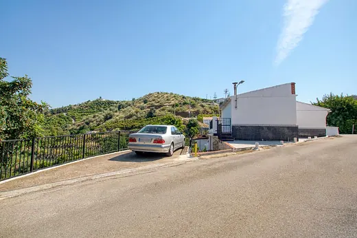 Casa con 1735 m² de terreno · 4/37
