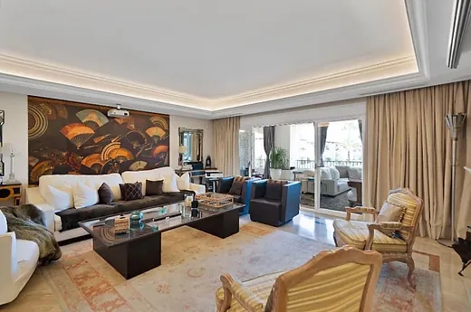 Wohnung mit 3 Schlafzimmern in Las Lomas de Río Verde, Marbella · 3/40