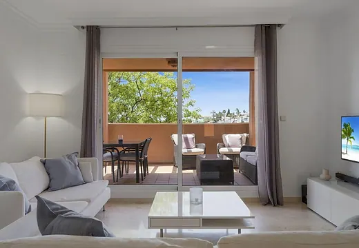 Wohnung mit 2 Schlafzimmern in Santa María, Marbella · 4/19