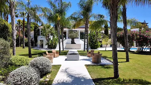 Villa mit 6 Schlafzimmern in Guadalmina Baja, Marbella · 2/40