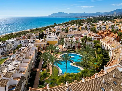 Reihenhaus mit 4 Schlafzimmern in Los Monteros - Costa, Marbella · 2/40