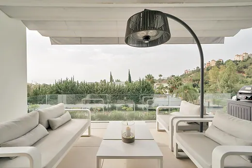 Wohnung mit 2 Schlafzimmern in La Quinta, Benahavís · 2/35