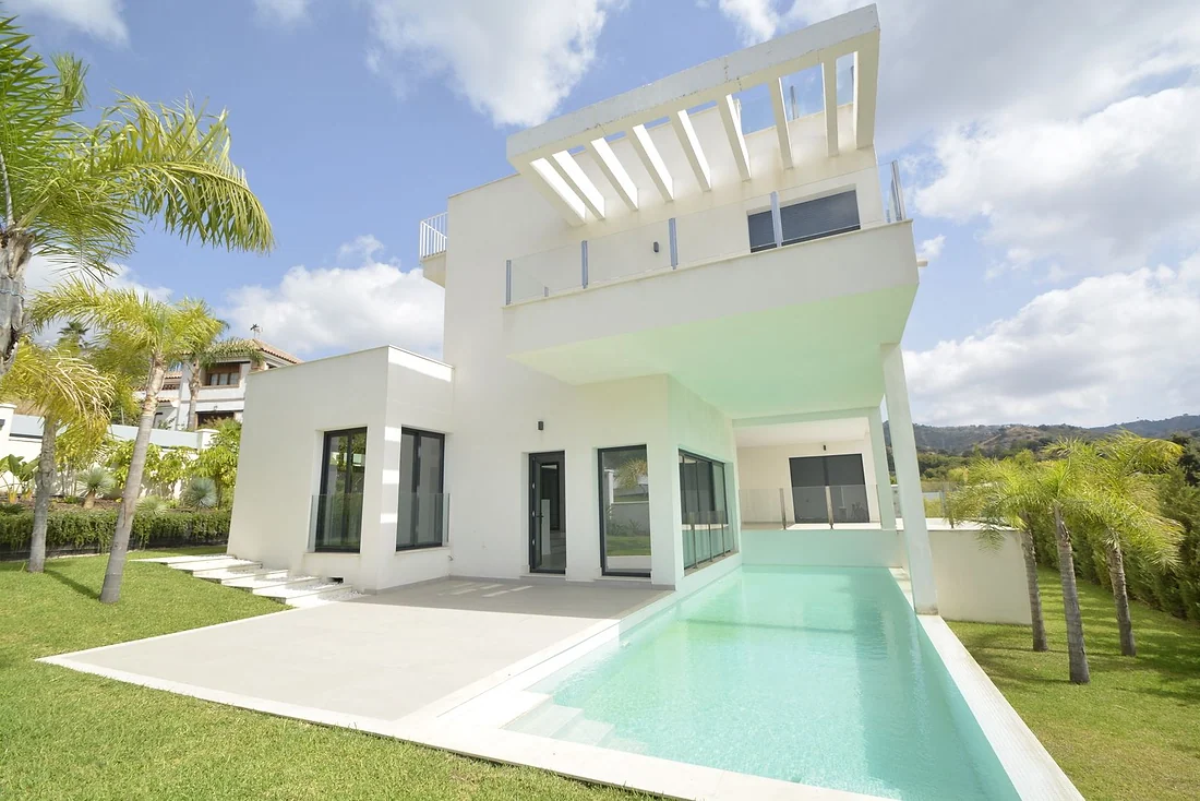 Villa mit 4 Schlafzimmern in Hacienda Elviria, Elviria