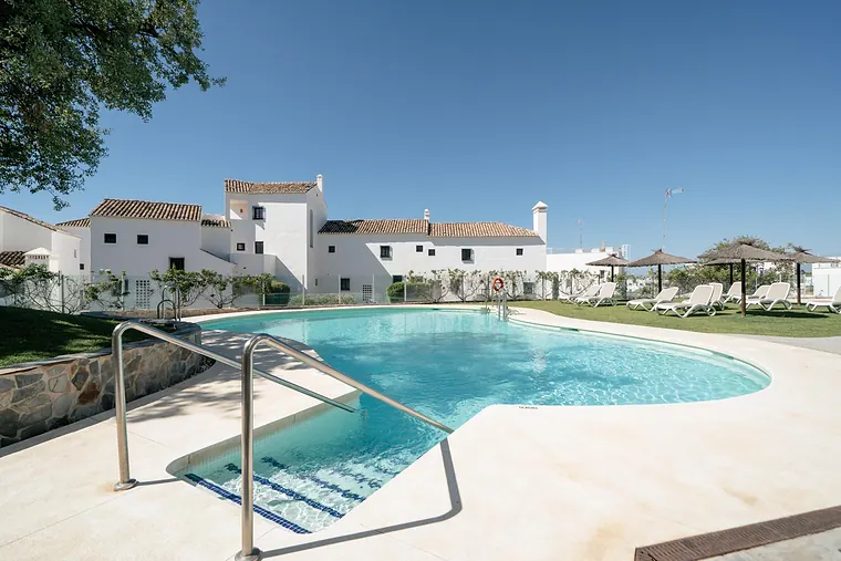 Maisonette mit 3 Schlafzimmern in Alto de los Monteros, Marbella