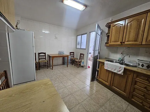 Villa mit 4 Schlafzimmern in Serrato · 5/22