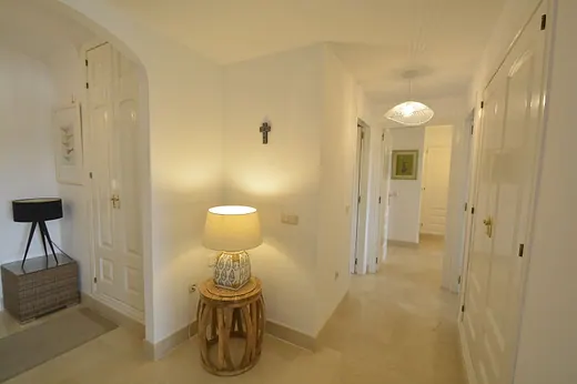 Penthouse mit 2 Schlafzimmern in Hacienda Elviria, Elviria · 2/26