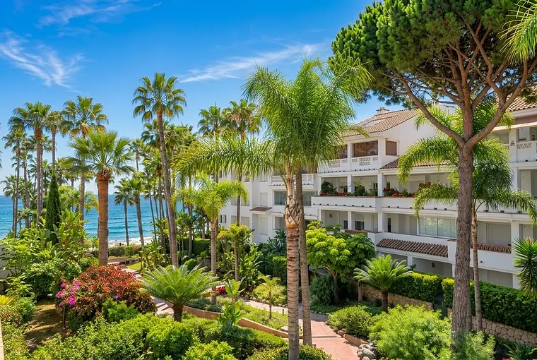 Wohnung mit 2 Schlafzimmern in La Carolina-Guadalpín, Marbella