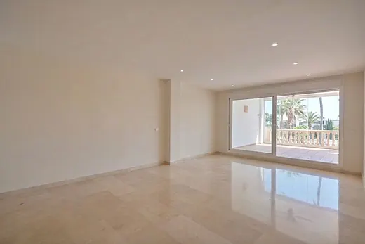 Wohnung mit 2 Schlafzimmern in La Carolina-Guadalpín, Marbella · 4/22