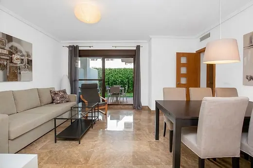 Exclusivo Apartamento con Terrazas Privadas en Golf Hills, Estepona · 2/13