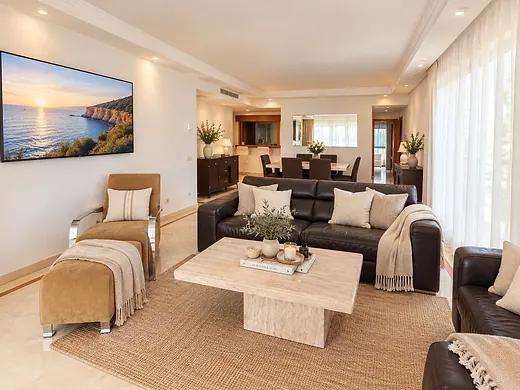 Wohnung mit 3 Schlafzimmern in Costalita, Estepona · 4/26
